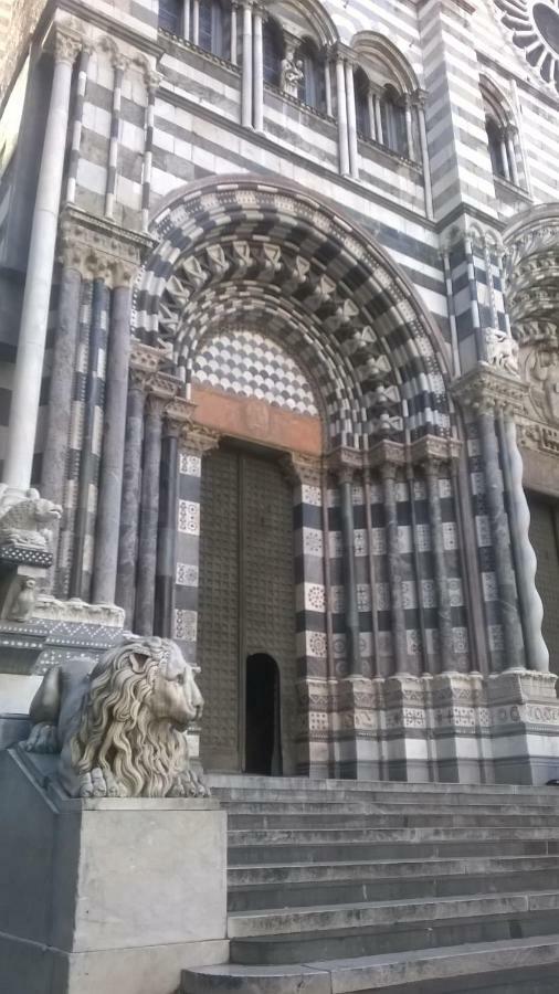 La Casa Accanto Al Duomo Genova Kültér fotó